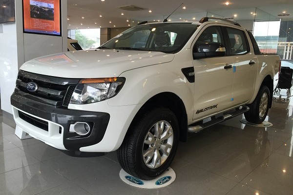 1. Ford Ranger. Mẫu  xế hộp bán tải Ford Ranger của nhà sản xuất và lắp ráp Ford Việt Nam với giá bán từ 619-921 triệu đồng có doanh số bán nửa đầu năm 2016 lên tới 6.868 chiếc, đứng đầu bảng danh sách.